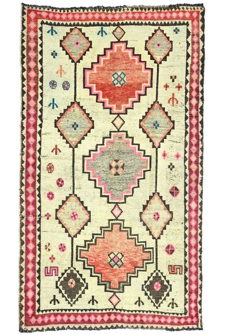 4'6X7'4 Ft Antique Distressed Oriental Rug Muted Tribal Vintage Decor Carpet Hand-Knotted: 4'6X7'4 Ft Antique Distressed Oriental Rug Muted Tribal Vintage Decor Carpet Hand-Knotted Distressed to perfection, this vintage oriental rug boasts a unique blend of muted colors and geometric patter