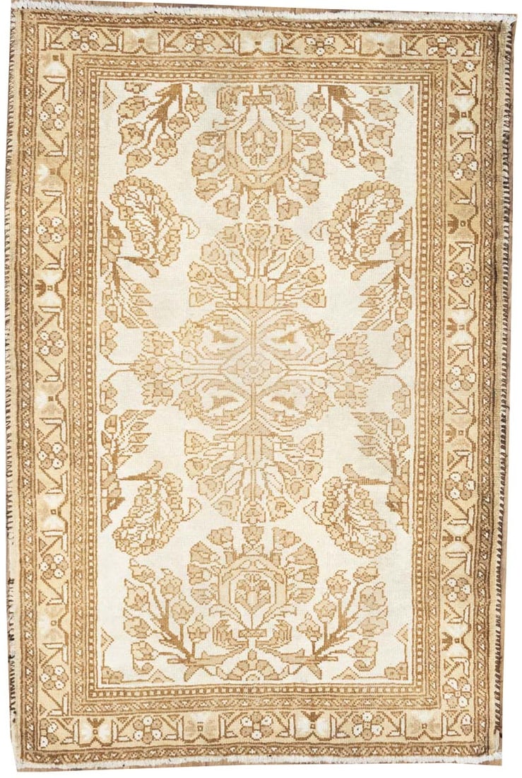 Semi-Antique Cream Floral Oriental Wool Rug Distressed Entryway Carpet 4X6 Ft Hand-Knotted: Semi-Antique Cream Floral Oriental Wool Rug Distressed Entryway Carpet 4X6 Ft Hand-Knotted This semi-antique cream floral oriental wool rug boasts an authentic, hand-knotted design with a distressed f