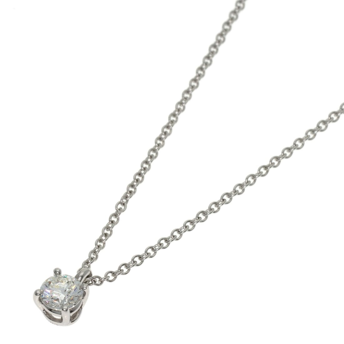 Tiffany&Co. Solitaire Diamond Necklace Platinum Pt950: Tiffany&Co. Solitaire Diamond Necklace Platinum Pt950 Tiffany&Co.'s Solitaire Diamond Necklace showcases a stunning platinum setting, adorned with a single diamond. The necklace's sleek design and sil
