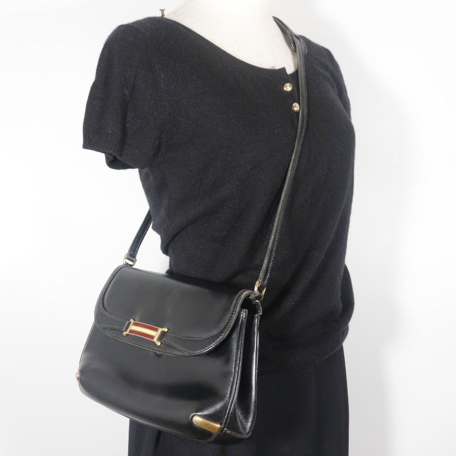 Shoulder Bag Leather - 19