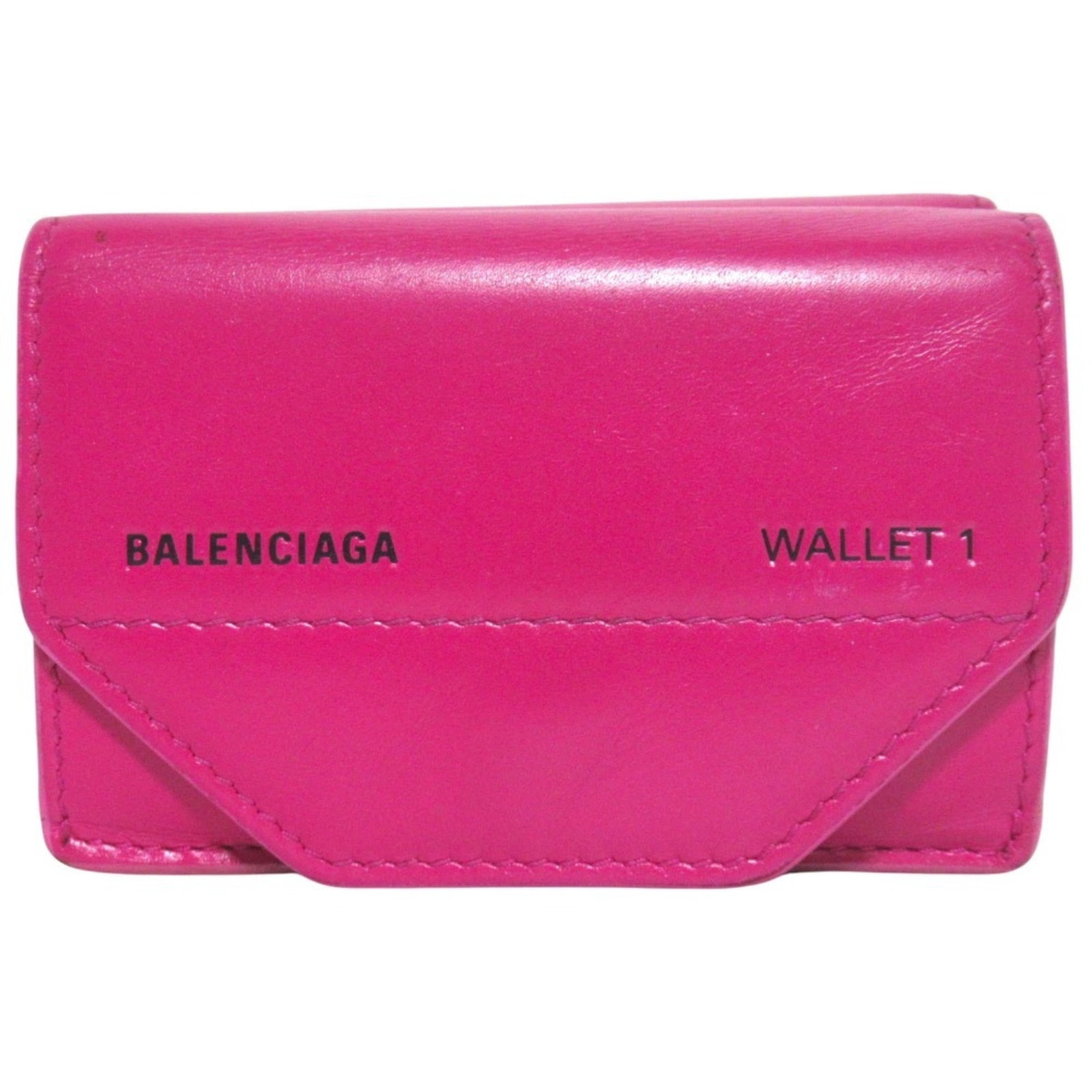 Balenciaga Wallet (Tri-Fold) Leather: Balenciaga Wallet (Tri-Fold) Leather The Balenciaga Wallet (Tri-Fold) Leather features a sleek, tri-fold design made from high-quality leather. Measuring 6.5cm x 9.5cm x 3cm, it offers a compact and s