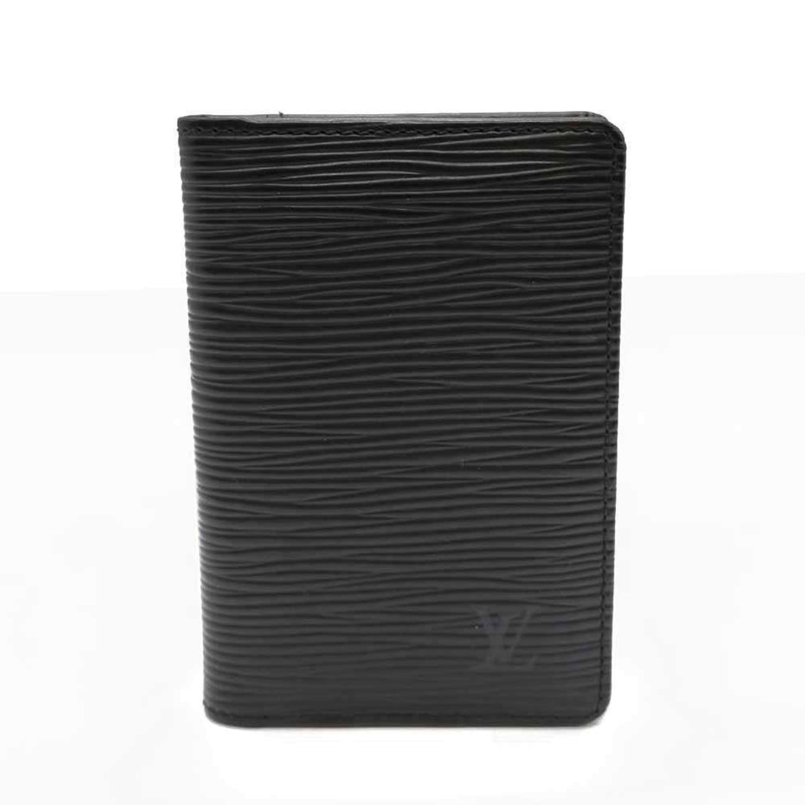 Leather Epi Card Louis Vuitton: Leather Epi Card Louis Vuitton Black Epi leather card case from Louis Vuitton's iconic line, featuring clean lines and classic design. Made with high-quality Epi leather, this card case measures 11cm 