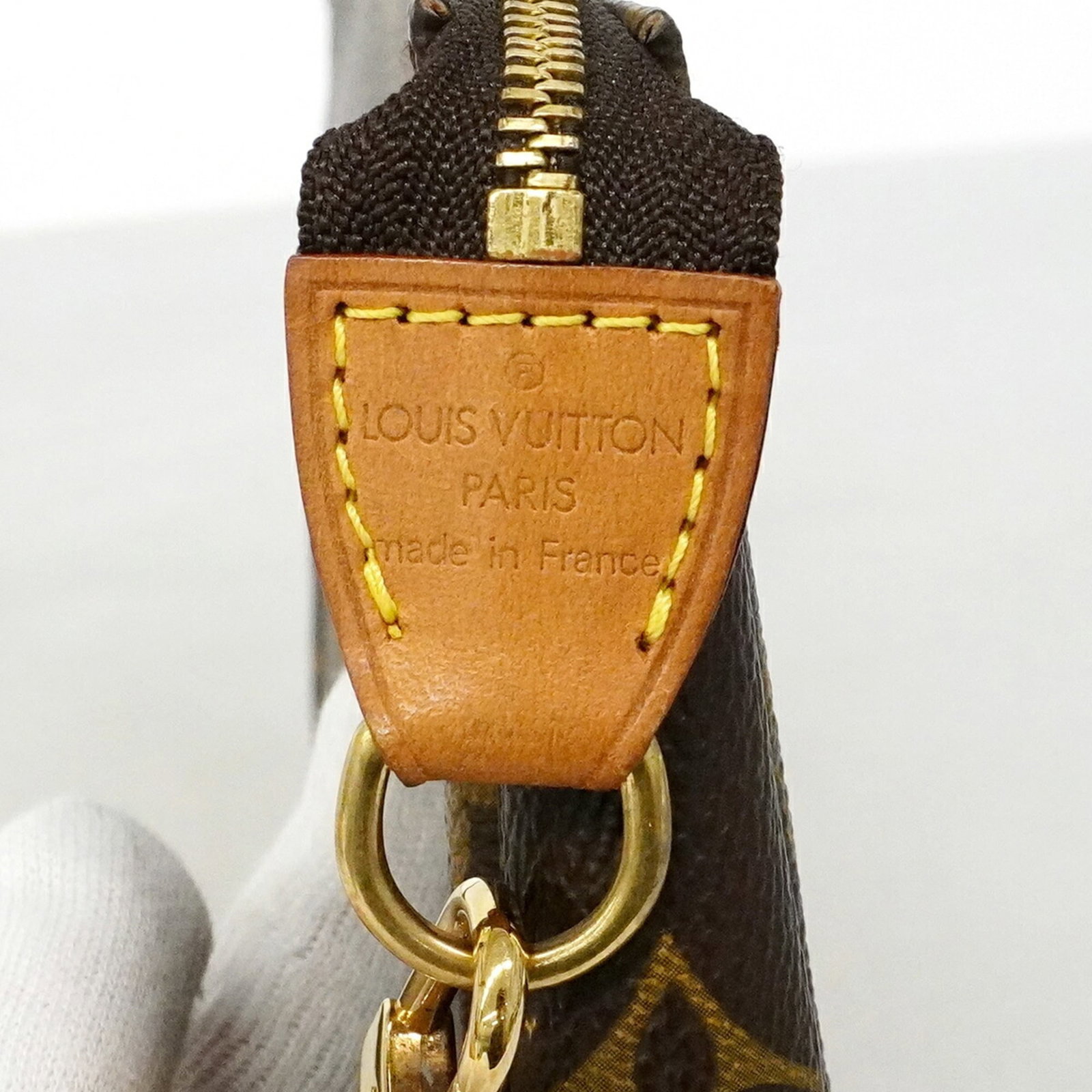 Louis Vuitton Pouch - 5