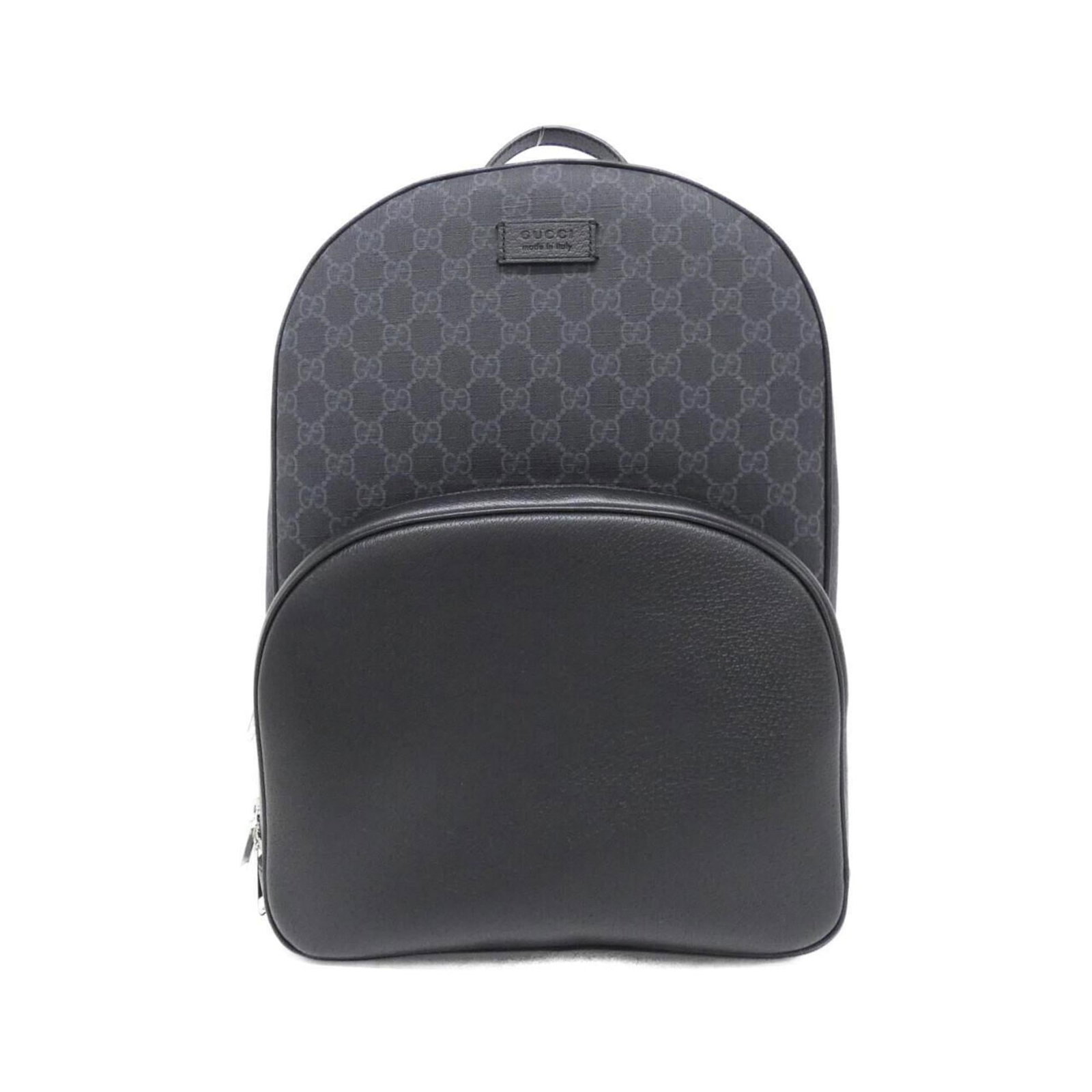 Gucci Leather Gg Backpack Supreme: Gucci Leather Gg Backpack Supreme Gucci Leather GG Backpack Supreme in black, featuring the iconic GG Supreme material and silver hardware. This stylish backpack measures 40cm x 28cm x 15cm and offers