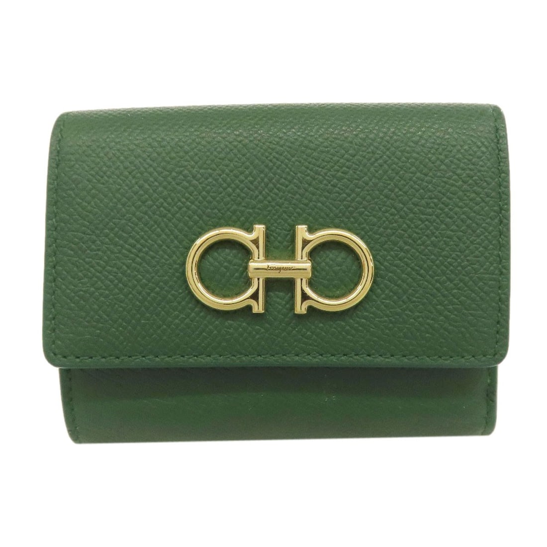 Salvatore Ferragamo Gancinihardware Bifold Wallet With Coin Pocket Leather: Salvatore Ferragamo Gancinihardware Bifold Wallet With Coin Pocket Leather The Salvatore Ferragamo Gancini hardware bifold wallet with coin pocket leather features a striking green exterior, showcasin