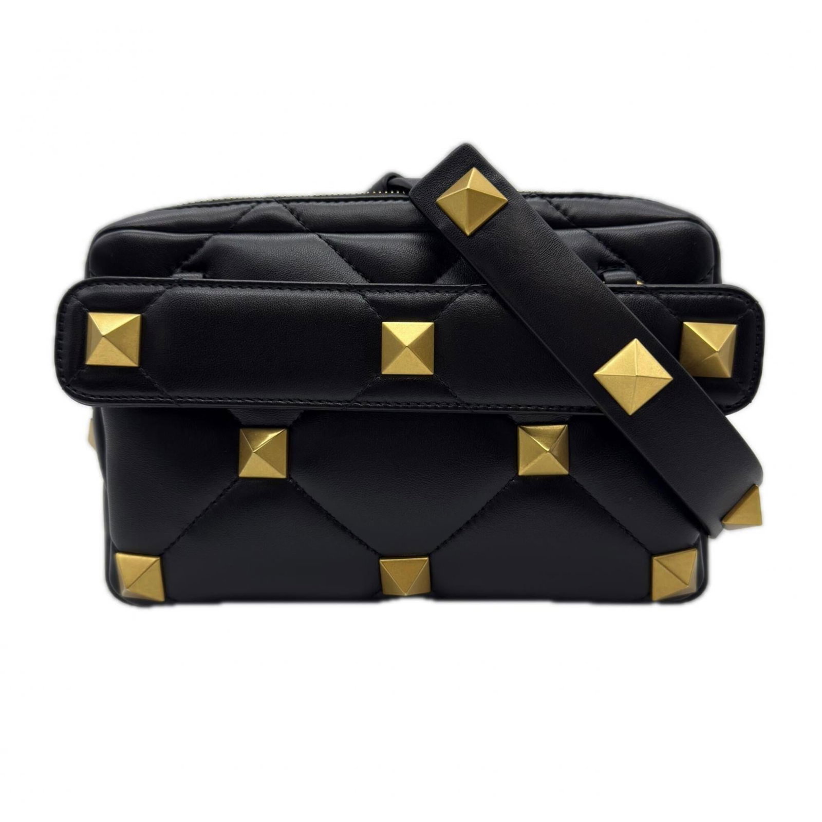 Shoulder bag leather Valentino: Shoulder bag leather Valentino Black leather Valentino shoulder bag with lambskin material, featuring a zipper closure and adjustable strap length. The bag measures 14cm x 22.5cm x 4.5cm and has a han
