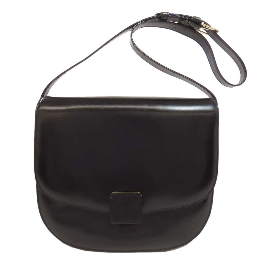 Shoulder bag calf Loewe anagram: Shoulder bag calf Loewe anagram Blue calf Loewe shoulder bag with blue exterior. This stylish shoulder bag features an anagram design, showcasing the brand's unique aesthetic. The calf material adds a