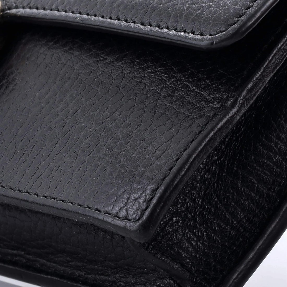 Gucci Leather Interlocking Chain Wallet - 6