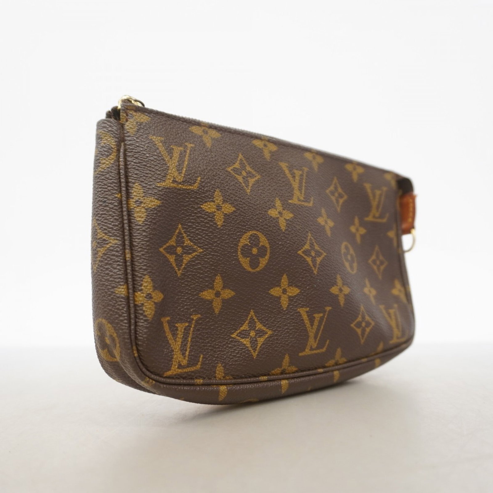Louis Vuitton Pouch - 2