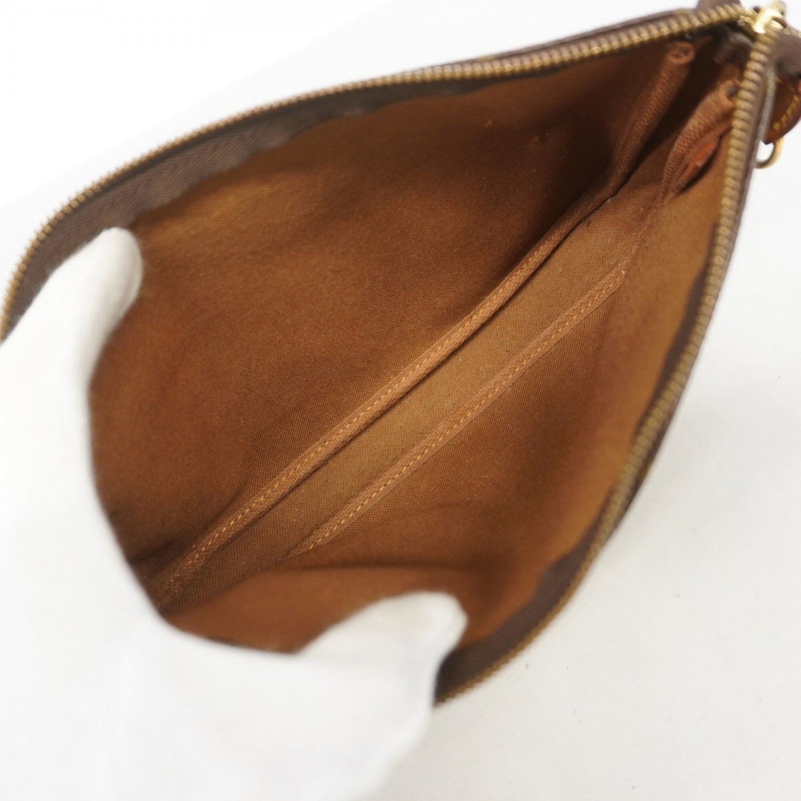 Louis Vuitton Pouch - 4