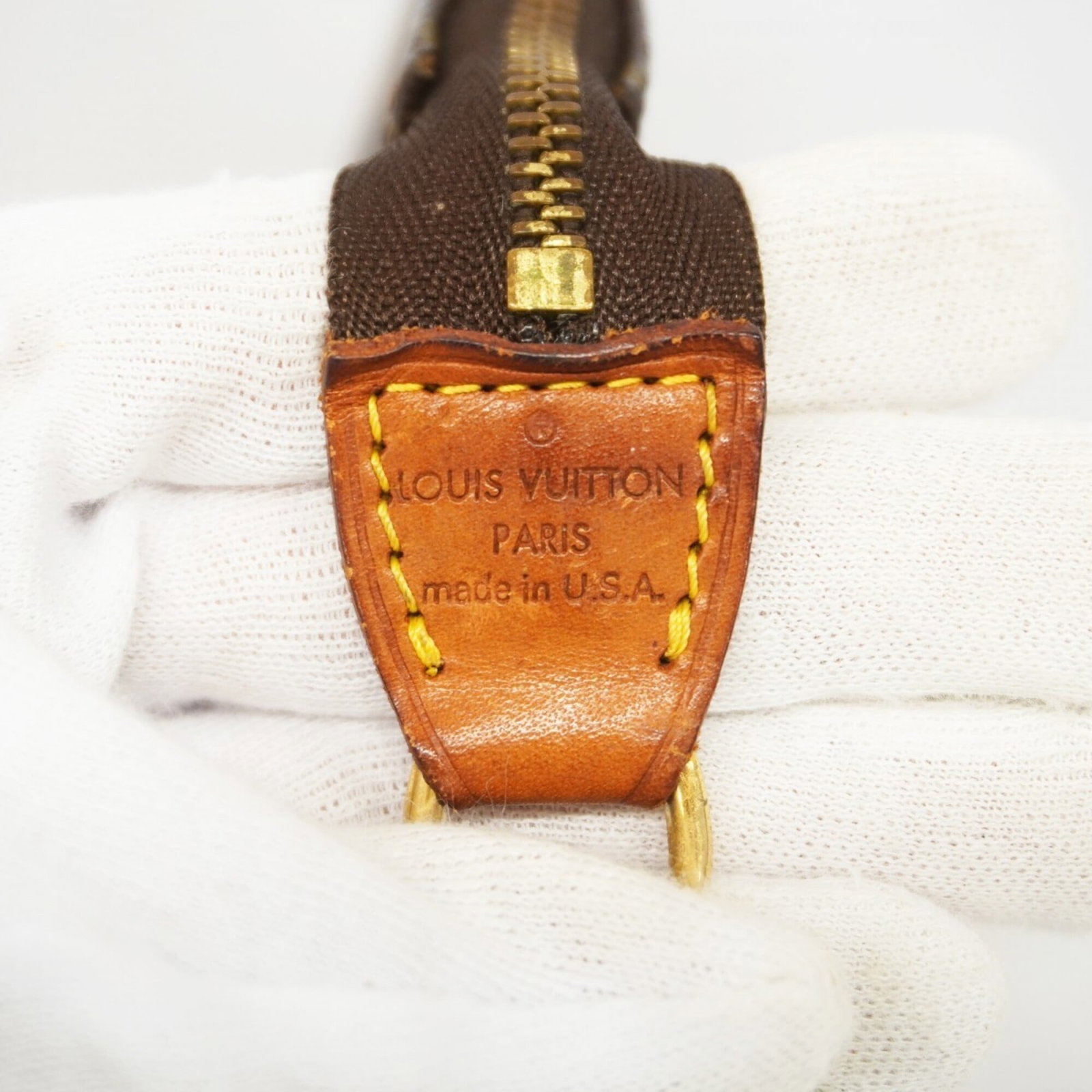 Louis Vuitton Pouch - 5