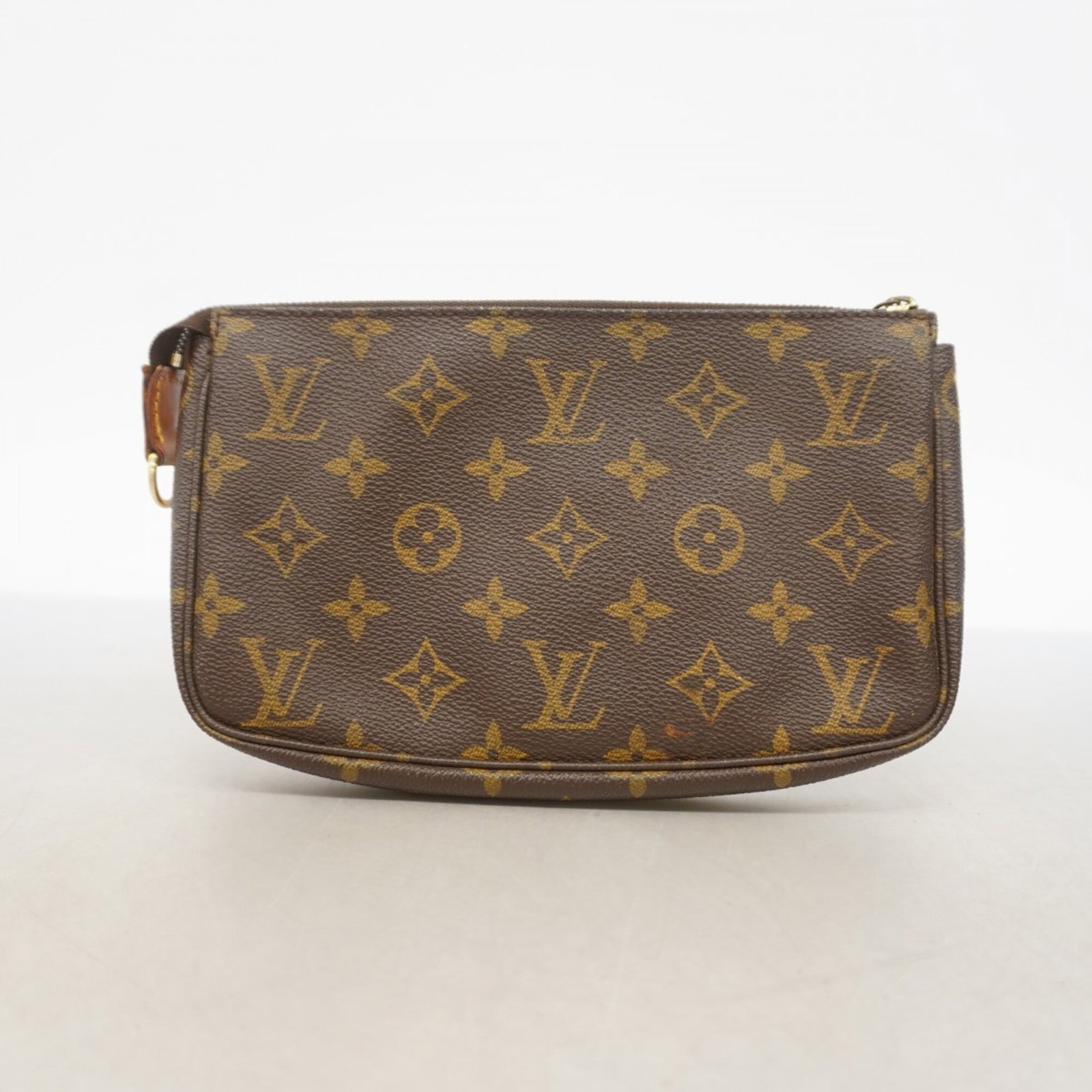 Louis Vuitton Pouch - 9
