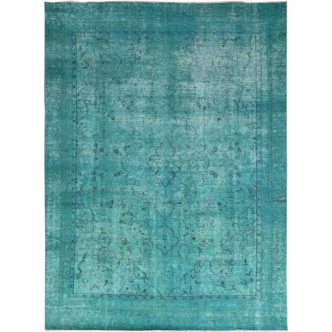 8'1"x11' Deep Green Hand Knotted 100% Wool Vintage Tebraz Oriental Rug: 8'1"x11' Deep Green Hand Knotted 100% Wool Vintage Tebraz Oriental Rug Deep Green Hand Knotted Wool Vintage Tebraz Oriental Rug boasts an impressive rectangular field with intricate flatweave design, 