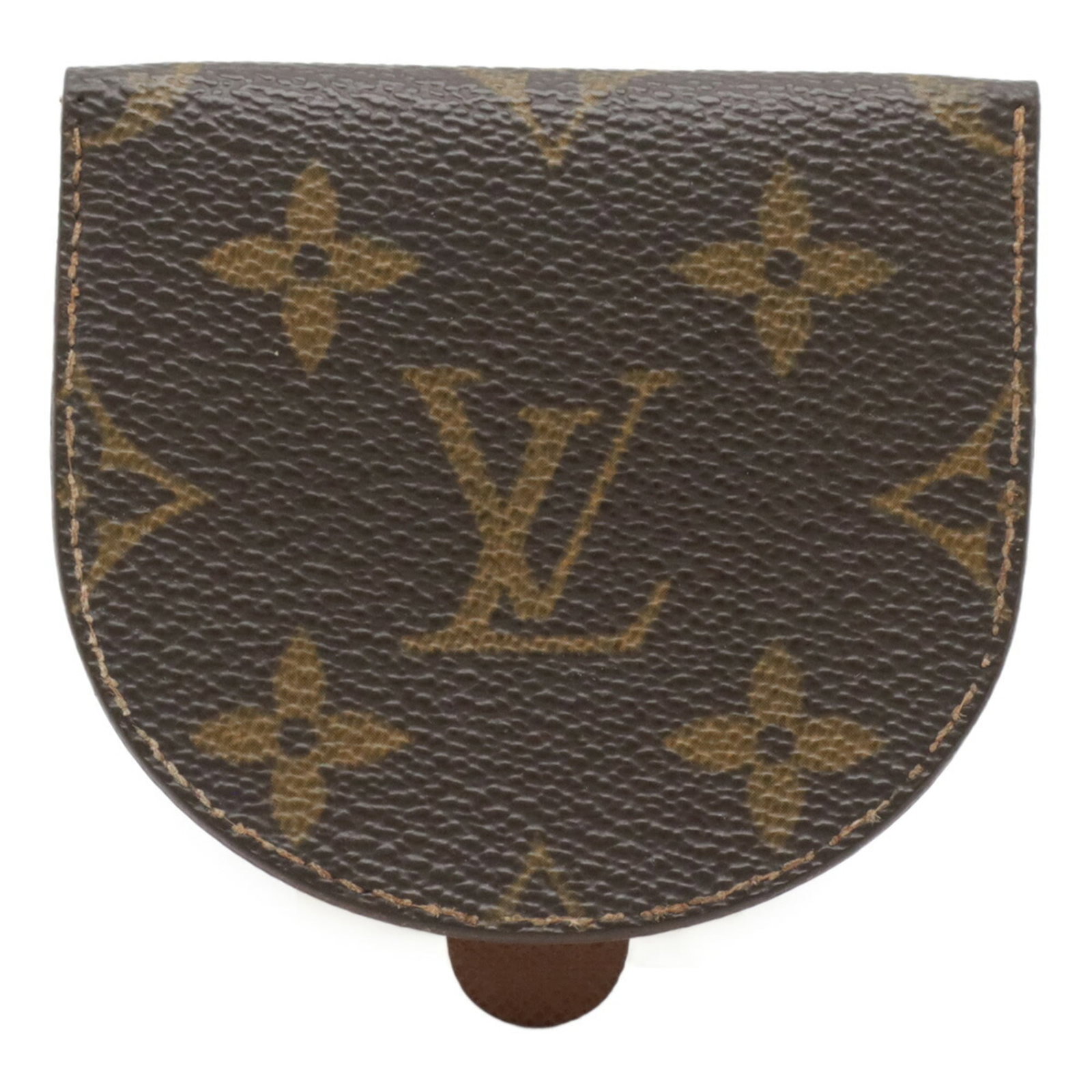 Louis Vuitton Coin Purse/ Coin Case Monogram: Louis Vuitton Coin Purse/ Coin Case Monogram The Louis Vuitton Coin Purse features the iconic monogram pattern in brown, adding a touch of timeless elegance to any outfit. Measuring 7.5cm x 8cm, this 