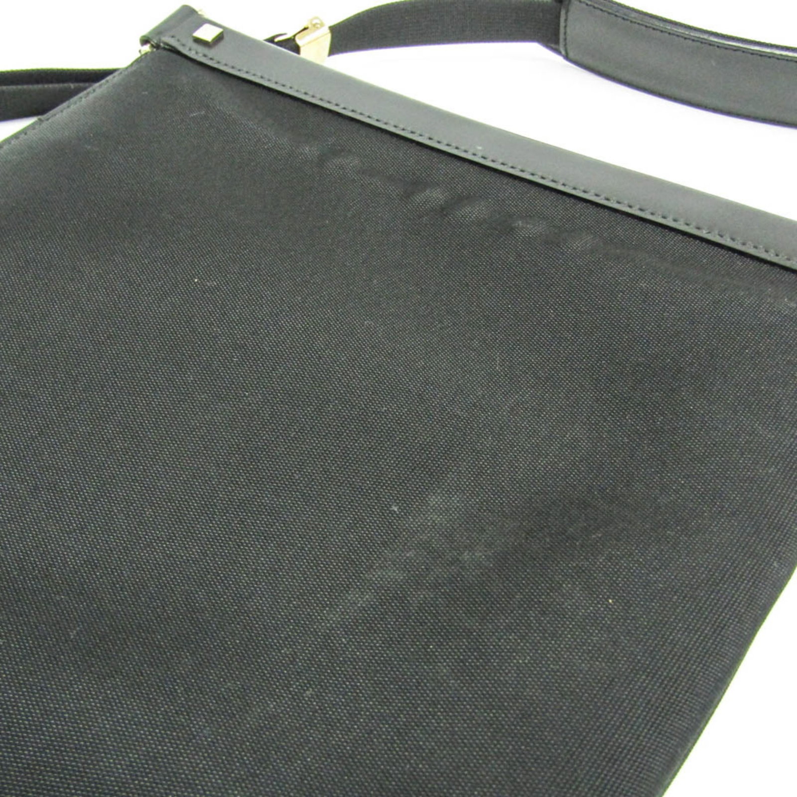 Nylon leather bag from Gucci - 8