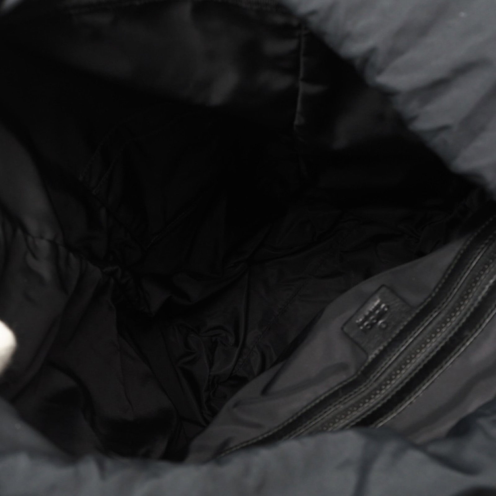Nylon backpack by Gucci - 17