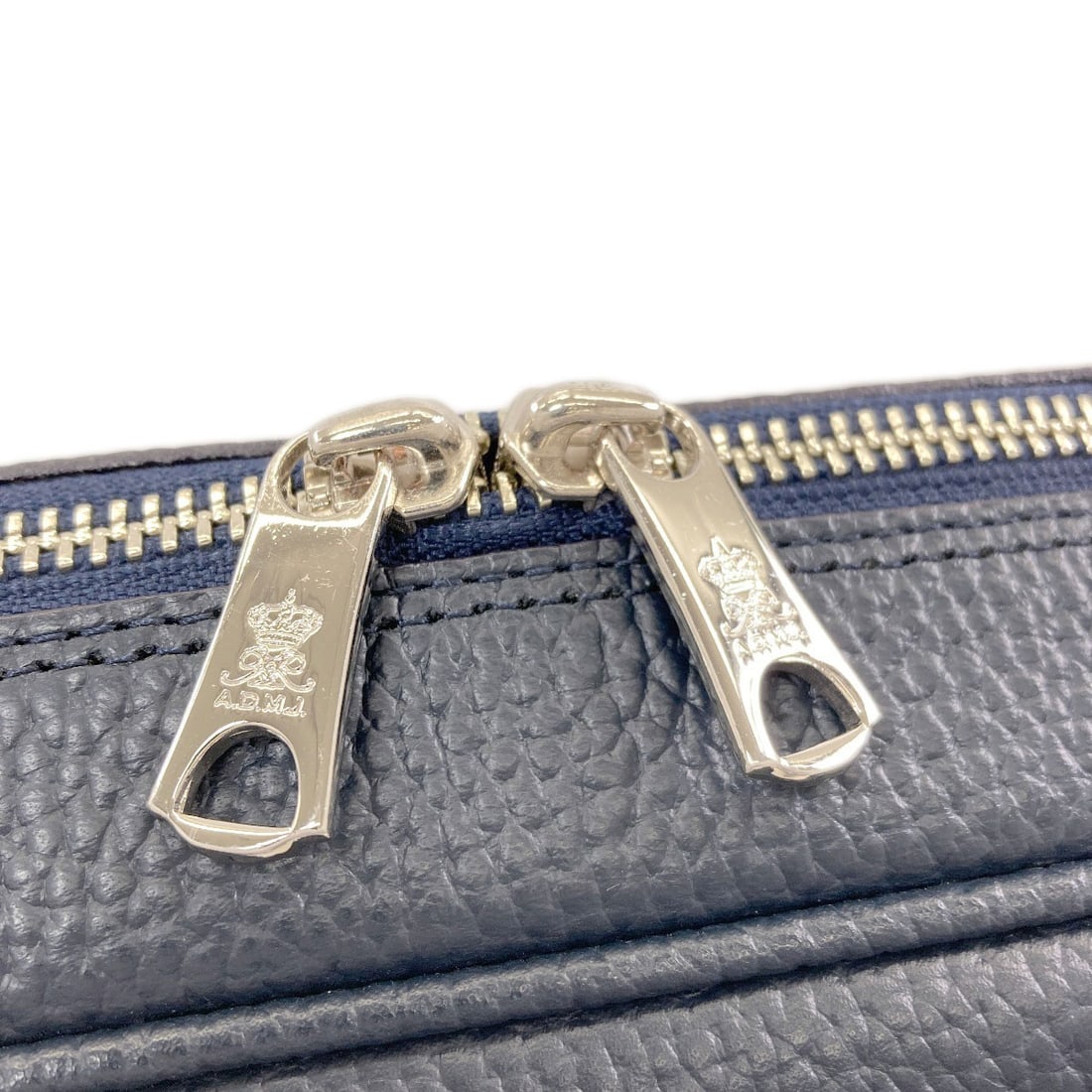 Logo Handbag Leather - 11