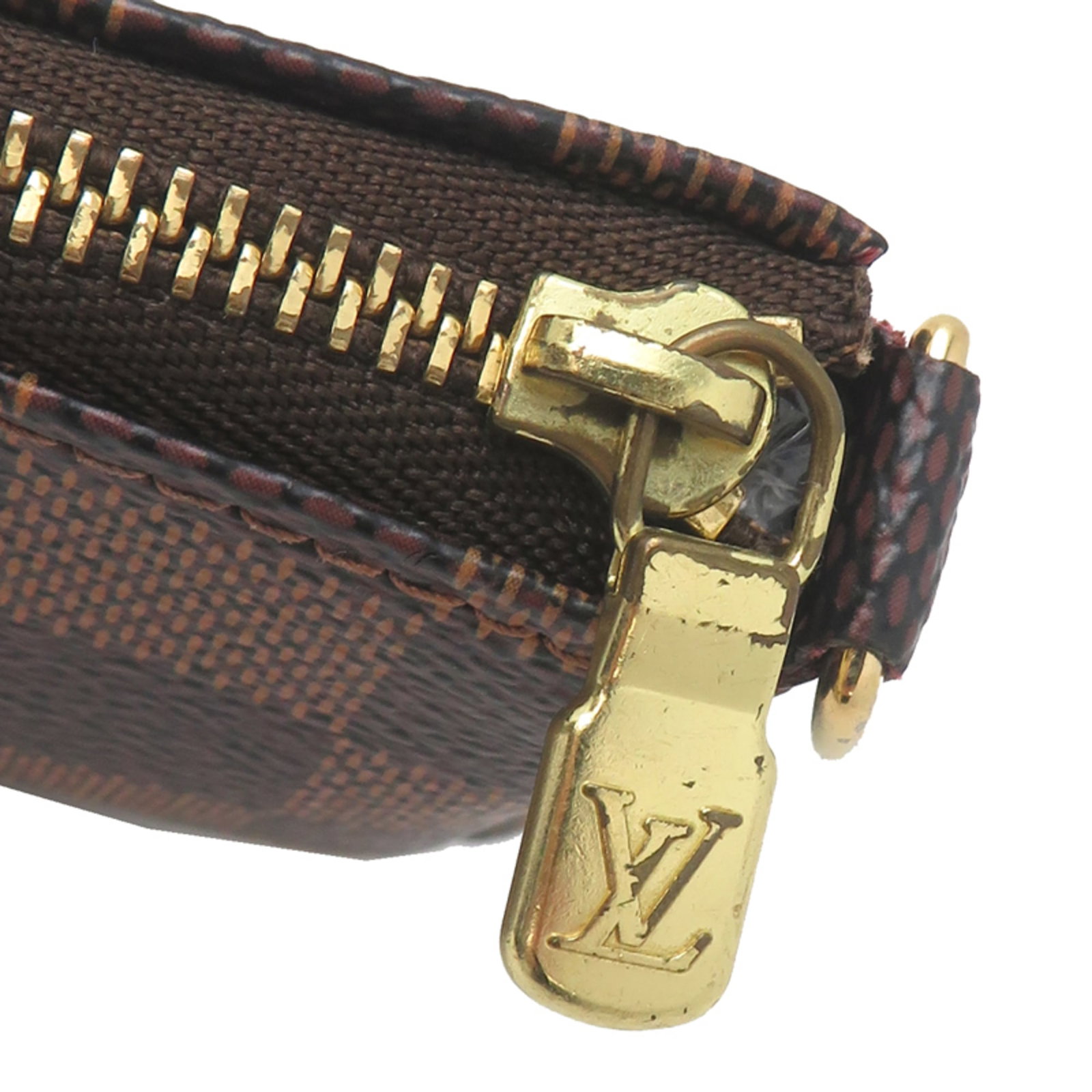 Louis Vuitton Pouch - 9