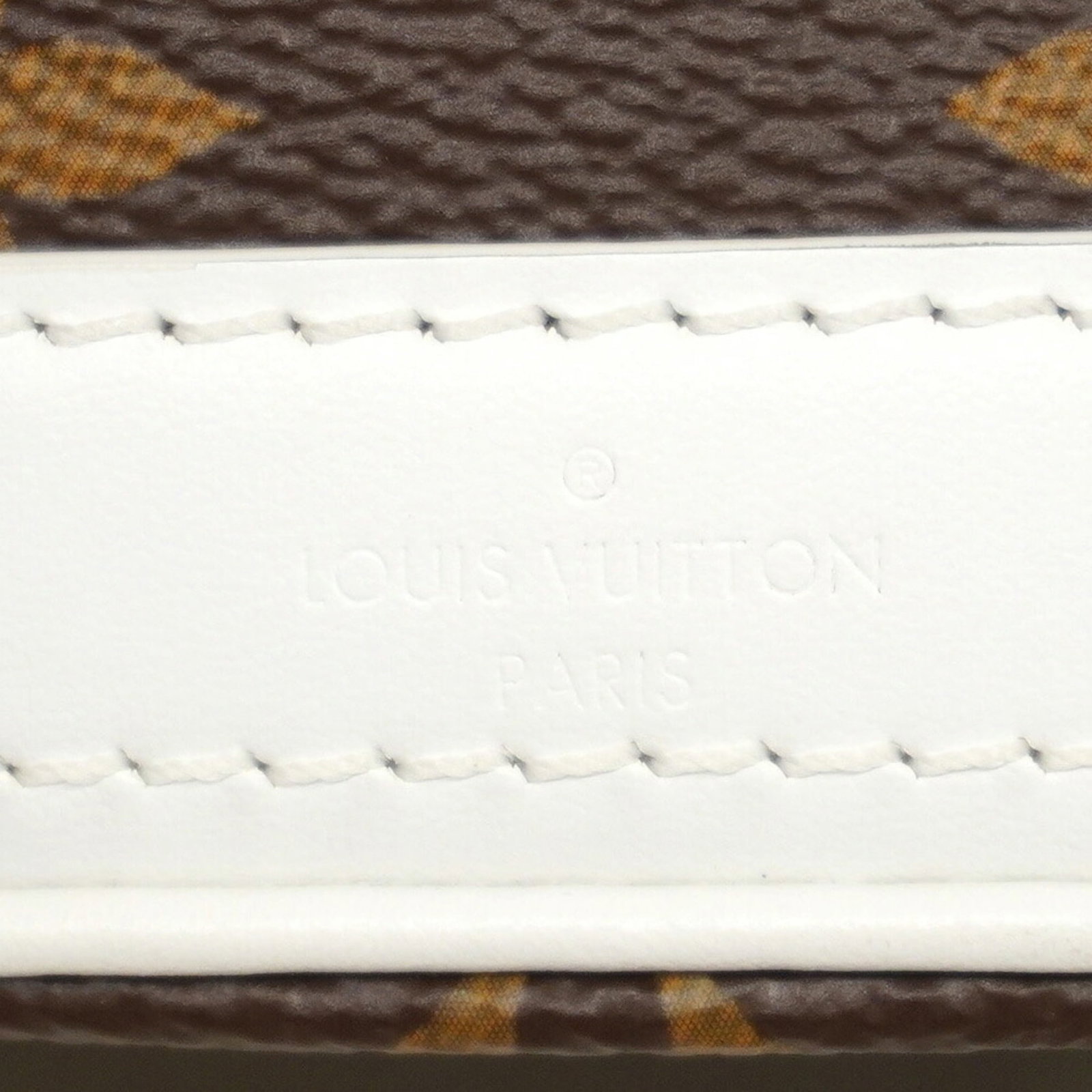Louis Vuitton Handbag - 5
