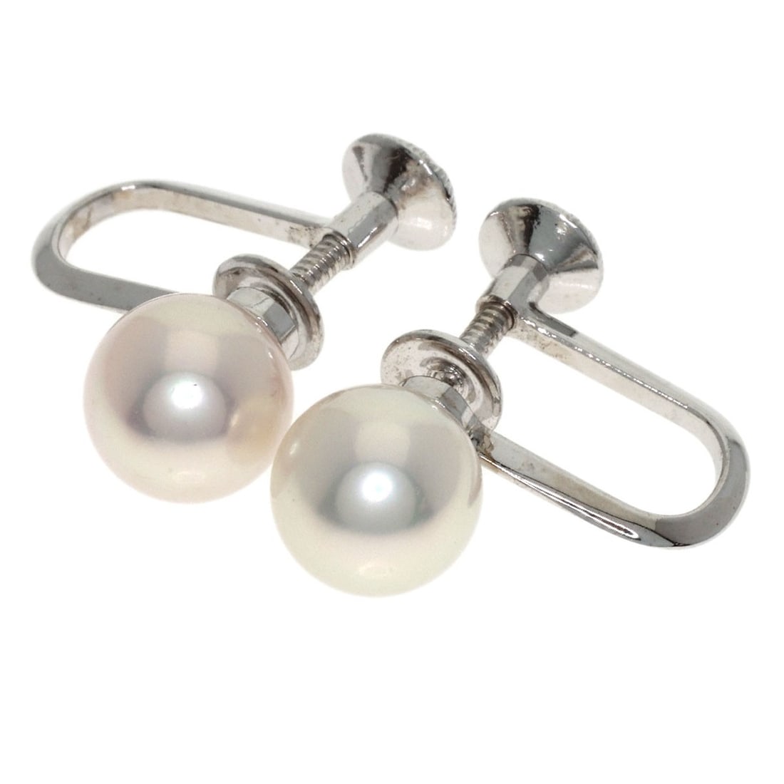 Mikimoto pearl earring in white gold: Mikimoto pearl earring in white gold K14 white gold earrings feature a Mikimoto pearl, showcasing the luxury and sophistication of this high-end jewelry piece. The earring's sleek design and silver ex