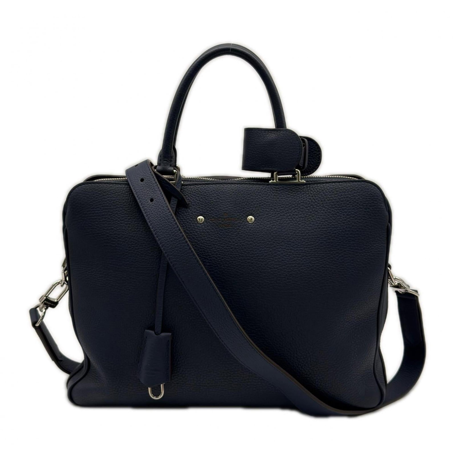 Louis Vuitton Briefcase Leather: Louis Vuitton Briefcase Leather Taurillon leather construction provides durability and style to this navy Louis Vuitton briefcase, featuring a classic zipper closure. The spacious interior (28cm x 37c