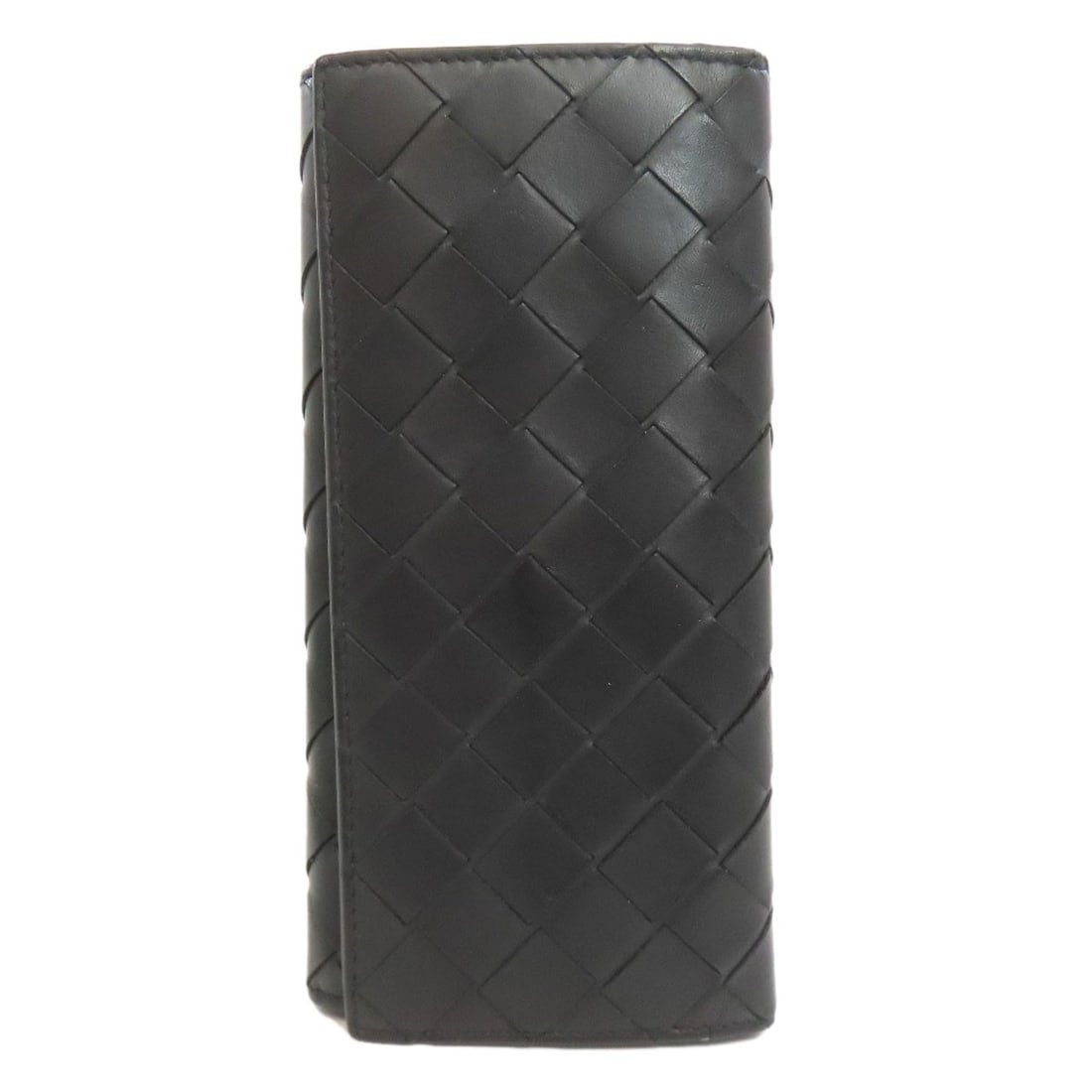 Veneta Bottega Calf Intrecciato Long Wallet No Coin Pocket: Veneta Bottega Calf Intrecciato Long Wallet No Coin Pocket Black calf long wallet with an intrecciato design, featuring no coin pocket. This stylish wallet showcases the signature Veneta Bottega Calf 
