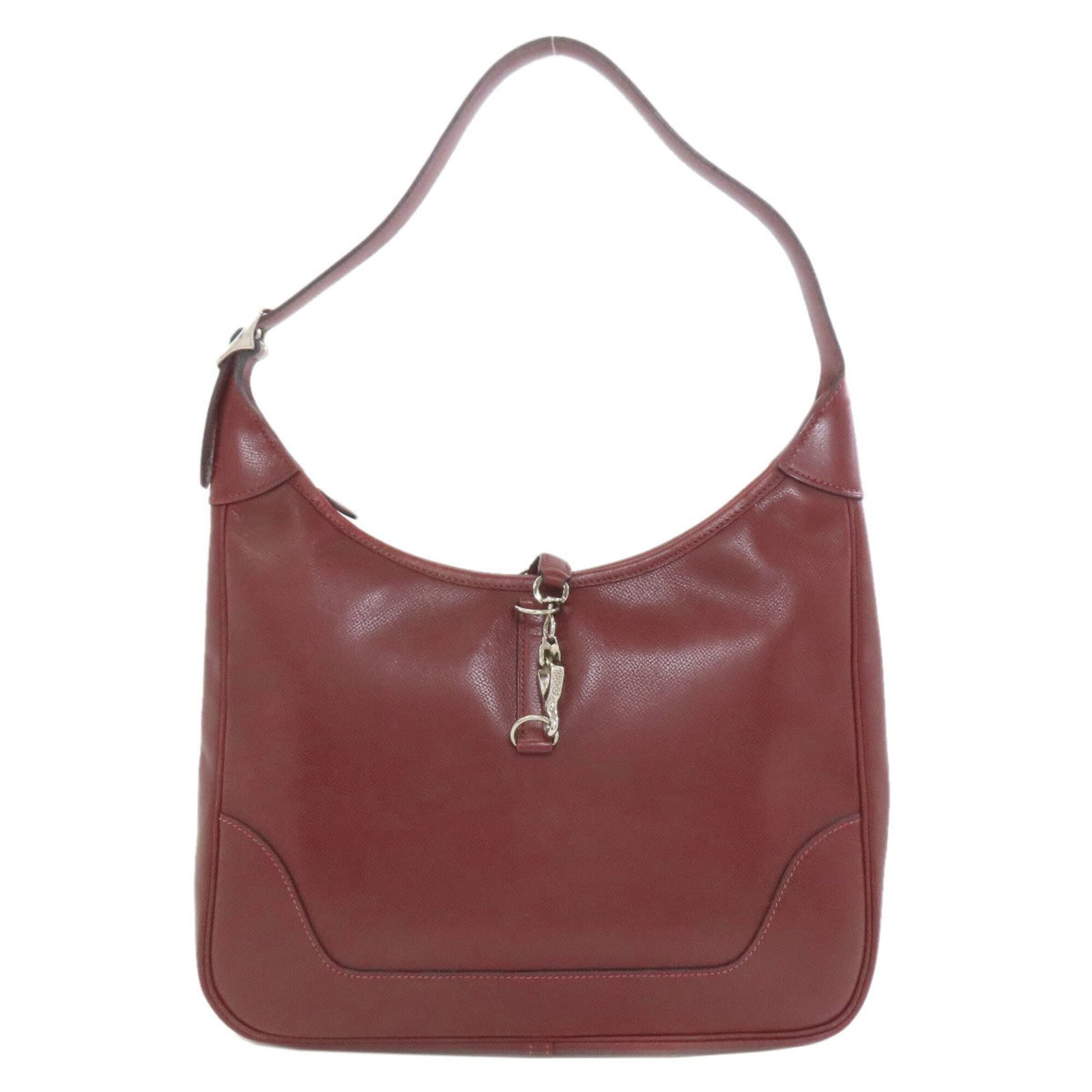 Hermes Shoulder Bag Lisse Leather: Hermes Shoulder Bag Lisse Leather Lisse leather craftsmanship shines in this elegant Hermes shoulder bag, boasting a sophisticated Rouge hue. Measuring 25cm x 30cm x 7cm, it provides the perfect blend