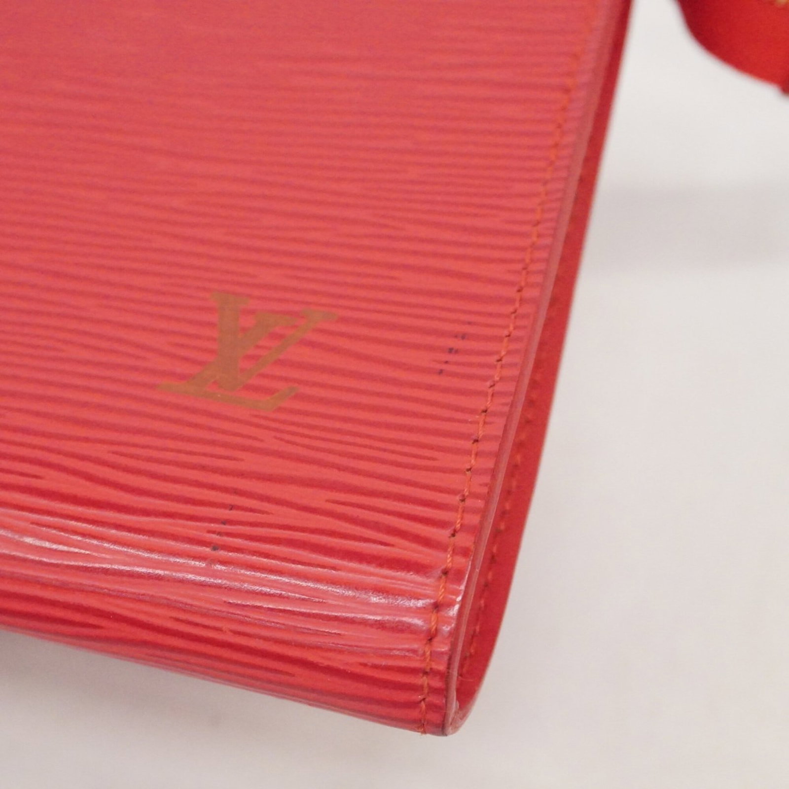 Louis Vuitton Pouch - 10