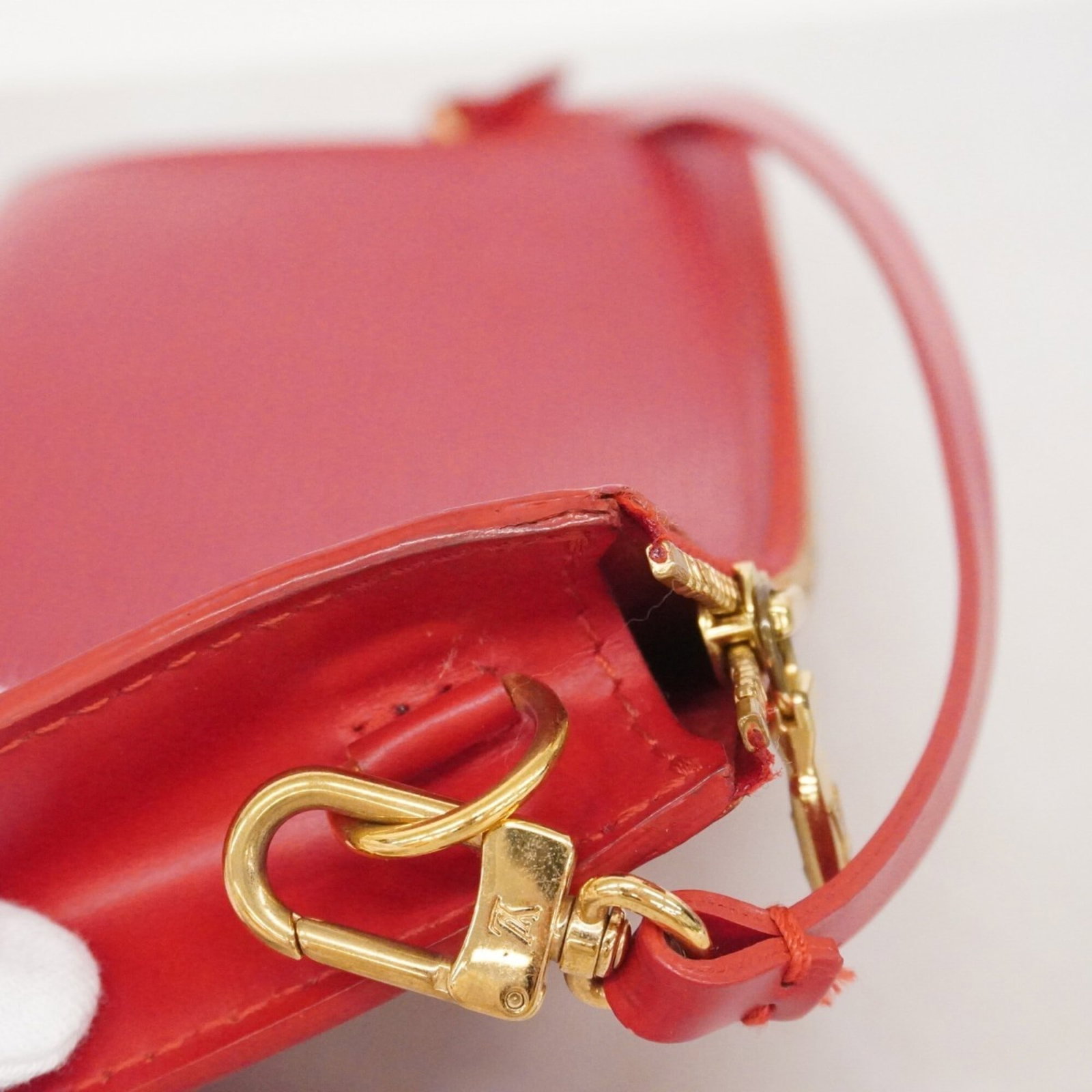 Louis Vuitton Pouch - 6