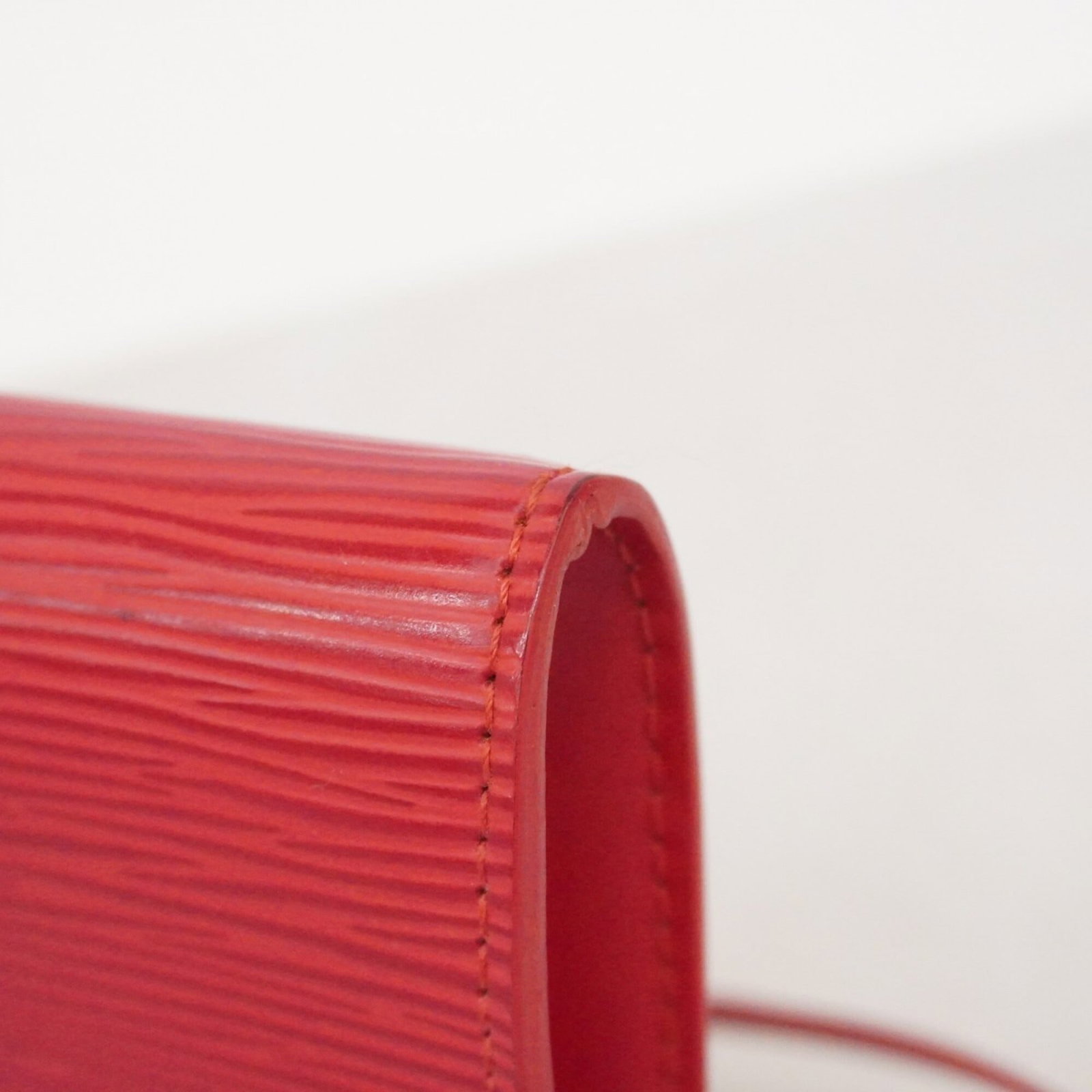 Louis Vuitton Pouch - 7