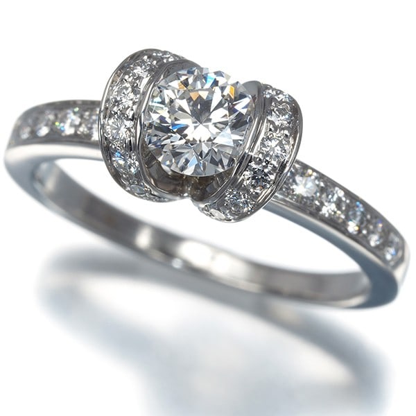 Tiffany&Co. Ring Diamond 0.50Ct F Vvs2 Ex Solitaire Us6-6.25 Pt 950: Tiffany&Co. Ring Diamond 0.50Ct F Vvs2 Ex Solitaire Us6-6.25 Pt 950 Tiffany & Co.'s exquisite platinum ring showcases a stunning 0.50ct diamond, expertly cut to bring out its brilliance and fire. This
