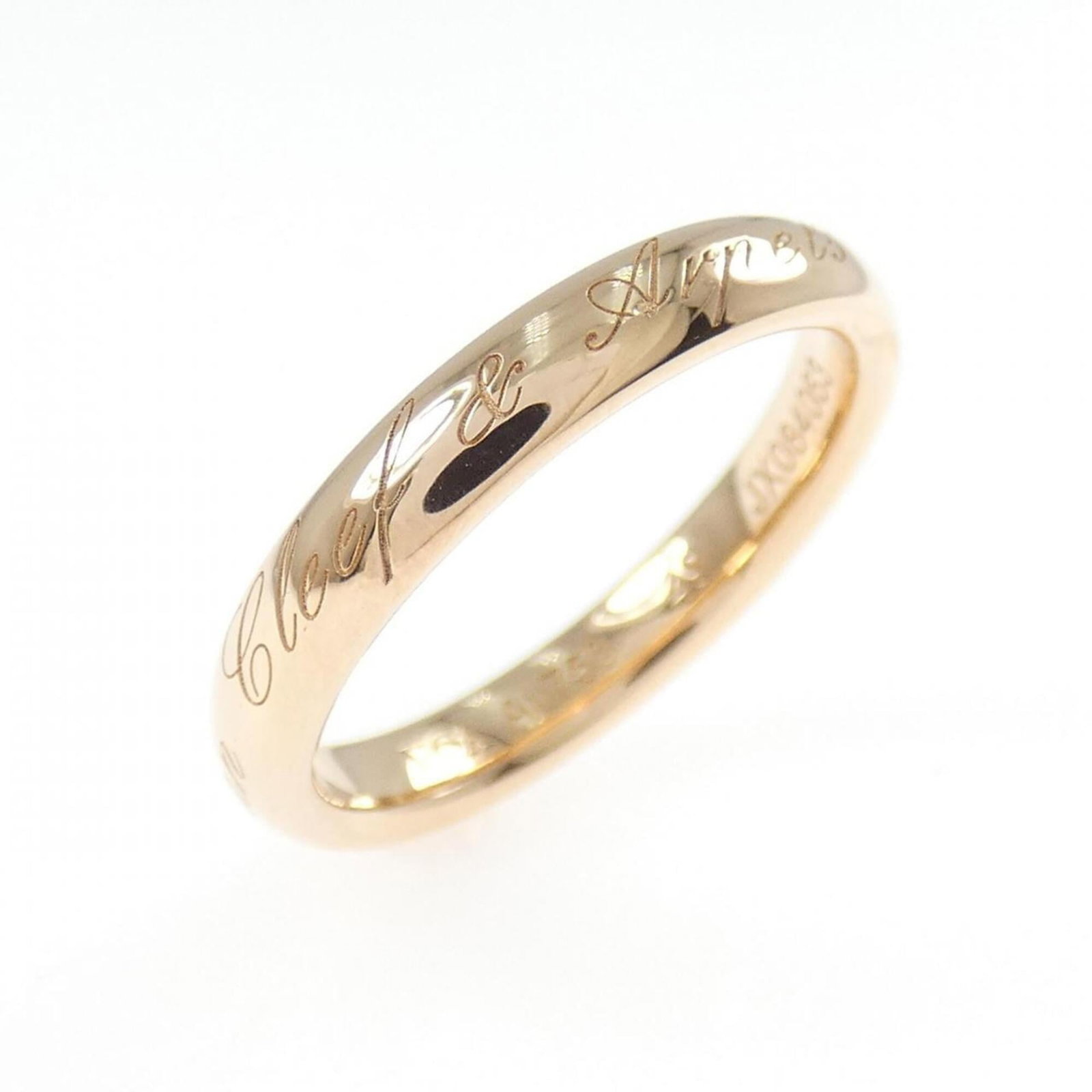 Van Cleef Arpels Pink Gold 18K Ring Band: Van Cleef Arpels Pink Gold 18K Ring Band Pink gold (18K) band ring from Van Cleef & Arpels, featuring 18k pink gold material and a US size 5 fit. This elegant ring showcases the brand's signature styl