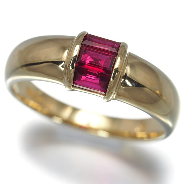 Tiffany&Co. Ring Ruby Stacking Us5.5-5.75 18K 750 Yellow Gold: Tiffany&Co. Ring Ruby Stacking Us5.5-5.75 18K 750 Yellow Gold Yellow gold, 18k, and adorned with a natural ruby, this Tiffany & Co. stacking ring offers a touch of elegance to any outfit. The subtle