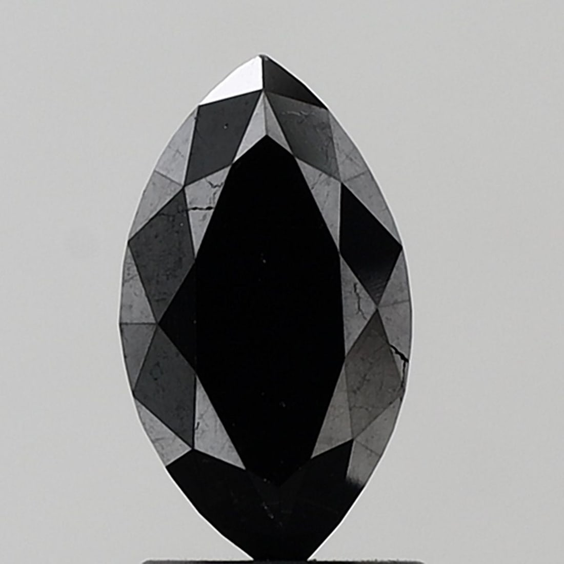 Marquise 2.06ct Black VVS2 - Loose Natural Diamond: Marquise 2.06ct Black VVS2 - Loose Natural Diamond 2.06ct Black VVS2 - Loose Natural Diamond with EX Symmetry and EX Polish, showcasing exceptional clarity and luster in its sleek marquise cut shape. 