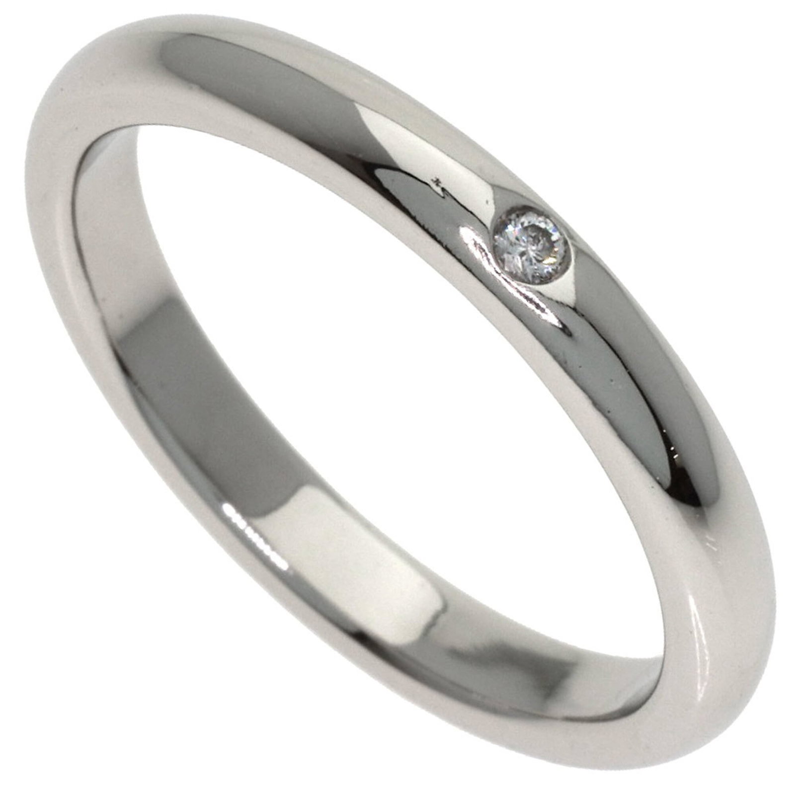 Tiffany Band Ring Platinum 950: Tiffany Band Ring Platinum 950 Platinum 950 Tiffany band ring features a diamond stone and is available in US size 7.5, making it suitable for women's everyday wear. The ring's platinum material provi