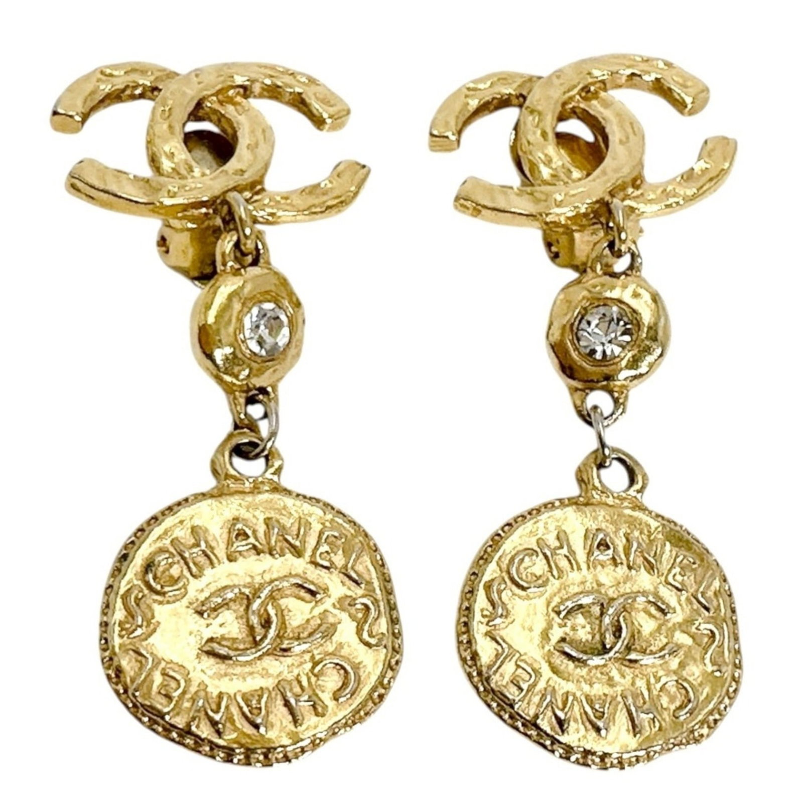 Chanel Clip Earrings Gold Plating: Chanel Clip Earrings Gold Plating Chanel Clip Earrings Gold Plating are intricately designed with gold plating, adding a touch of elegance to any outfit. Measuring 65.00mm x 30.00mm, these clip