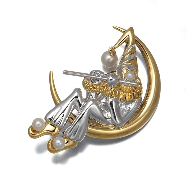Mikimoto Brooch Akoya Pearl 3.1-5.8Mm Silver: Mikimoto Brooch Akoya Pearl 3.1-5.8Mm Silver The Mikimoto brooch boasts an elegant design, featuring a high-quality Akoya pearl with a diameter of approximately 3.1-5.8mm, set in sterling silver. This