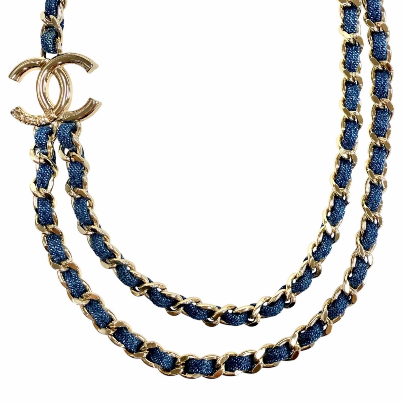 Blue Gold Necklace Chain Double Coco Women's Made In Italy With Abf163 B25P Chanel.: Blue Gold Necklace Chain Double Coco Women's Made In Italy With Abf163 B25P Chanel. Made in Italy, this Blue Gold Necklace Chain features the iconic Chanel design. The necklace boasts a stunning blue