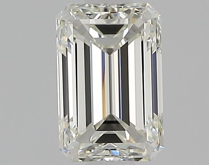 GIA Emerald 0.8ct J VVS2 - Loose Natural Diamond: GIA Emerald 0.8ct J VVS2 - Loose Natural Diamond GIA Emerald 0.8ct J VVS2 - Loose Natural Diamond, certified by the Gemological Institute of America (GIA), boasts exceptional clarity and color with a 