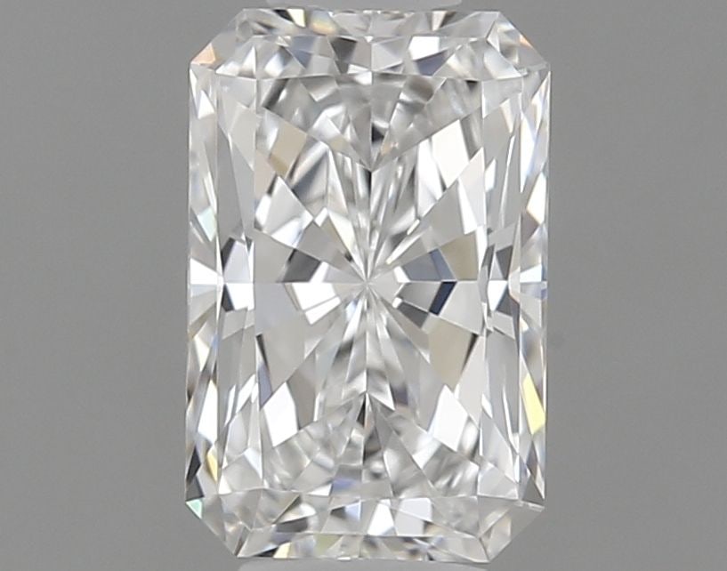 GIA Radiant 0.6ct E VVS2 - Loose Natural Diamond: GIA Radiant 0.6ct E VVS2 - Loose Natural Diamond GIA certification and EX polish make this diamond stand out, with its VVS2 clarity providing exceptional brilliance. A natural, loose 0.6ct E color dia