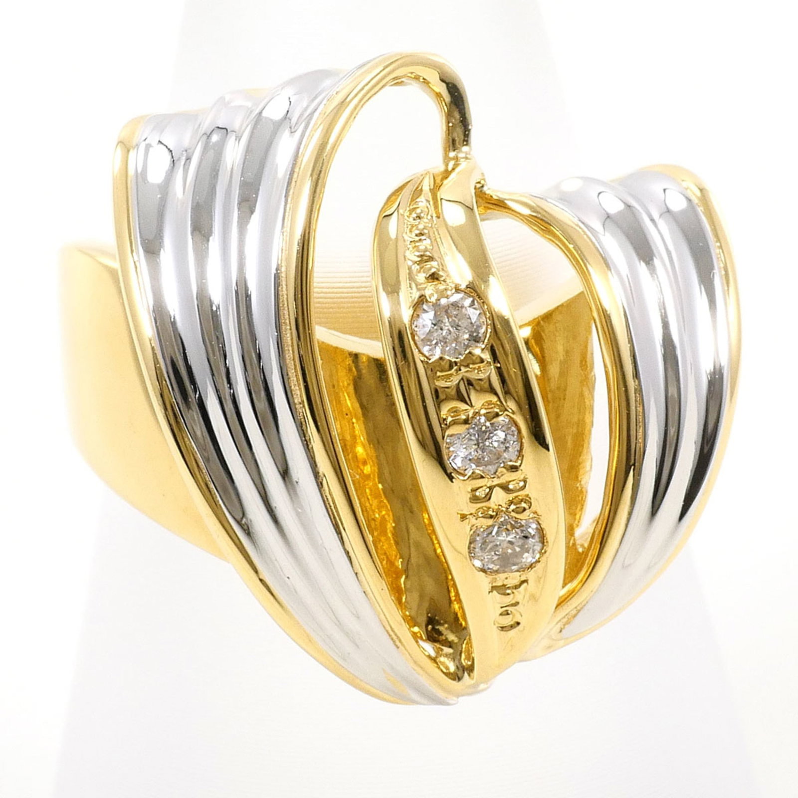 Unbranded Platinum Gold 18K Yellow Ring Band: Unbranded Platinum Gold 18K Yellow Ring Band Unbranded Platinum Gold 18K Yellow Ring Band features a striking combination of platinum and yellow gold, with the metal purity of 18K. The ring's US size 