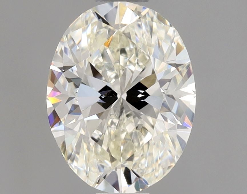 GIA Oval 0.9ct J VVS2 - Loose Natural Diamond: GIA Oval 0.9ct J VVS2 - Loose Natural Diamond GIA Oval 0.9ct J VVS2 - Loose Natural Diamond, certified by the Gemological Institute of America (GIA) with a high level of clarity and color grade,