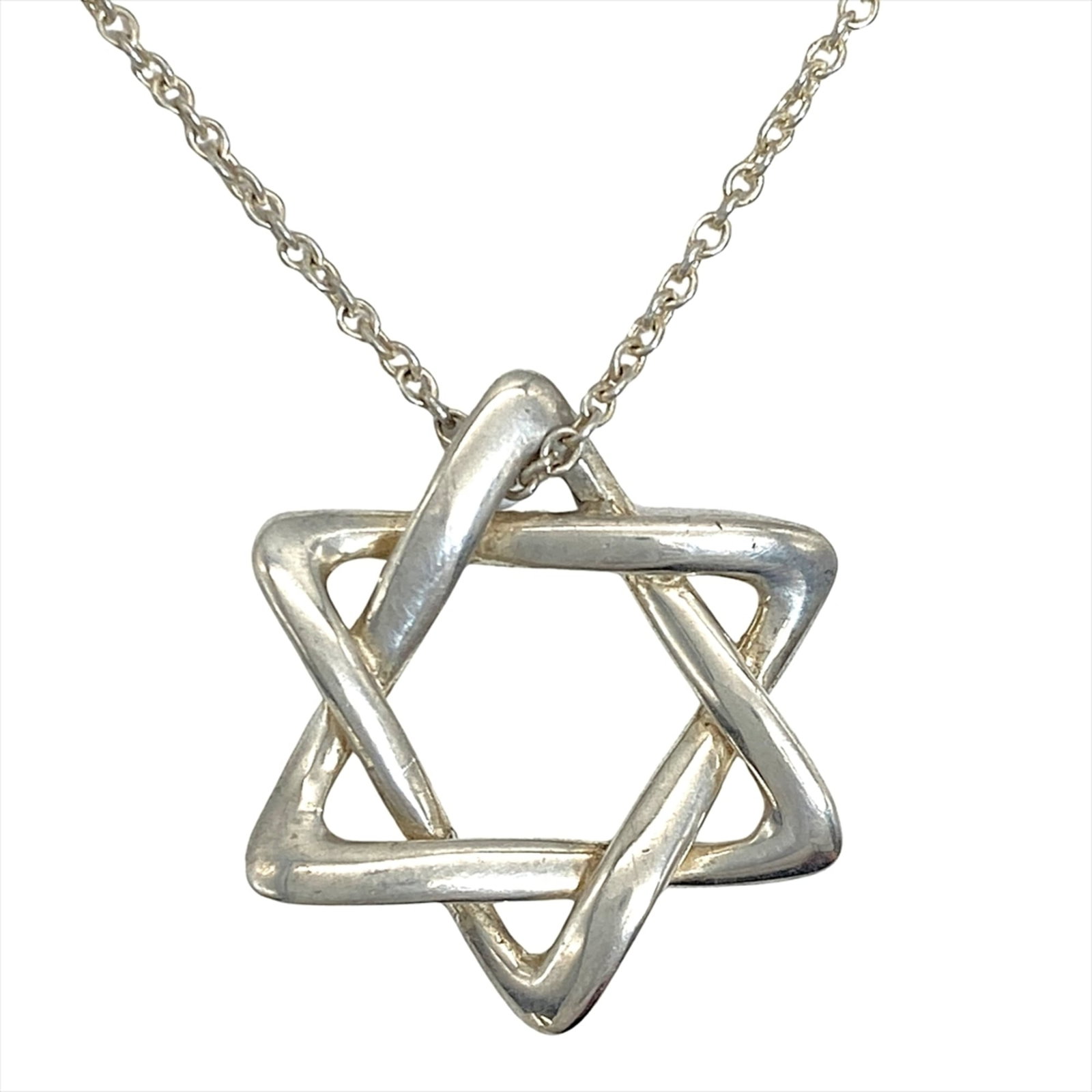 Tiffany & Co. Star Of David Necklace Sv925 2.4G Silver Women'S.: Tiffany & Co. Star Of David Necklace Sv925 2.4G Silver Women'S. Tiffany & Co. Star Of David Necklace in sterling silver, crafted with 925 quality and featuring a striking 18mm x 18mm pendant. This