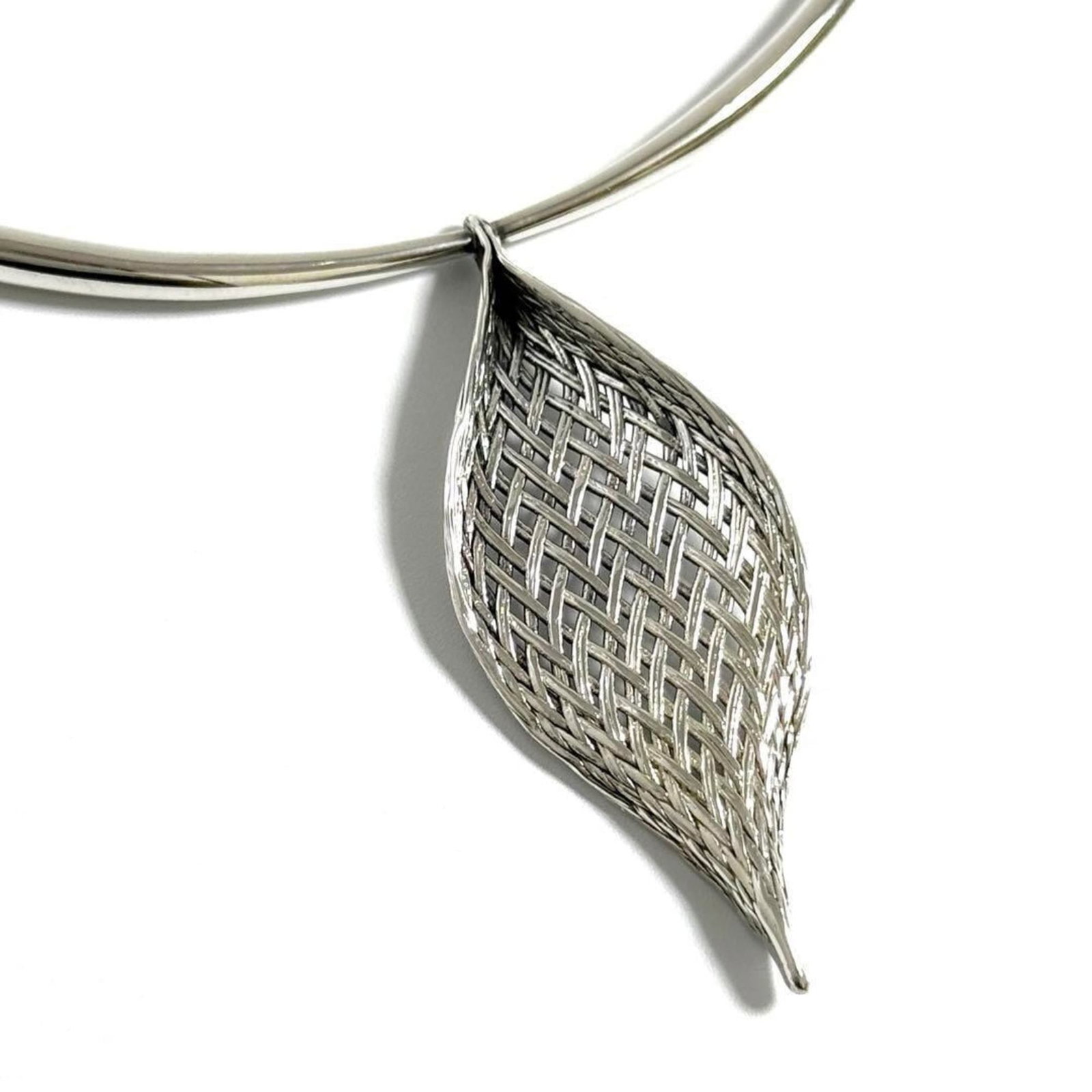 Mesh leaf pendant necklace choker Tiffany (1 of 10)