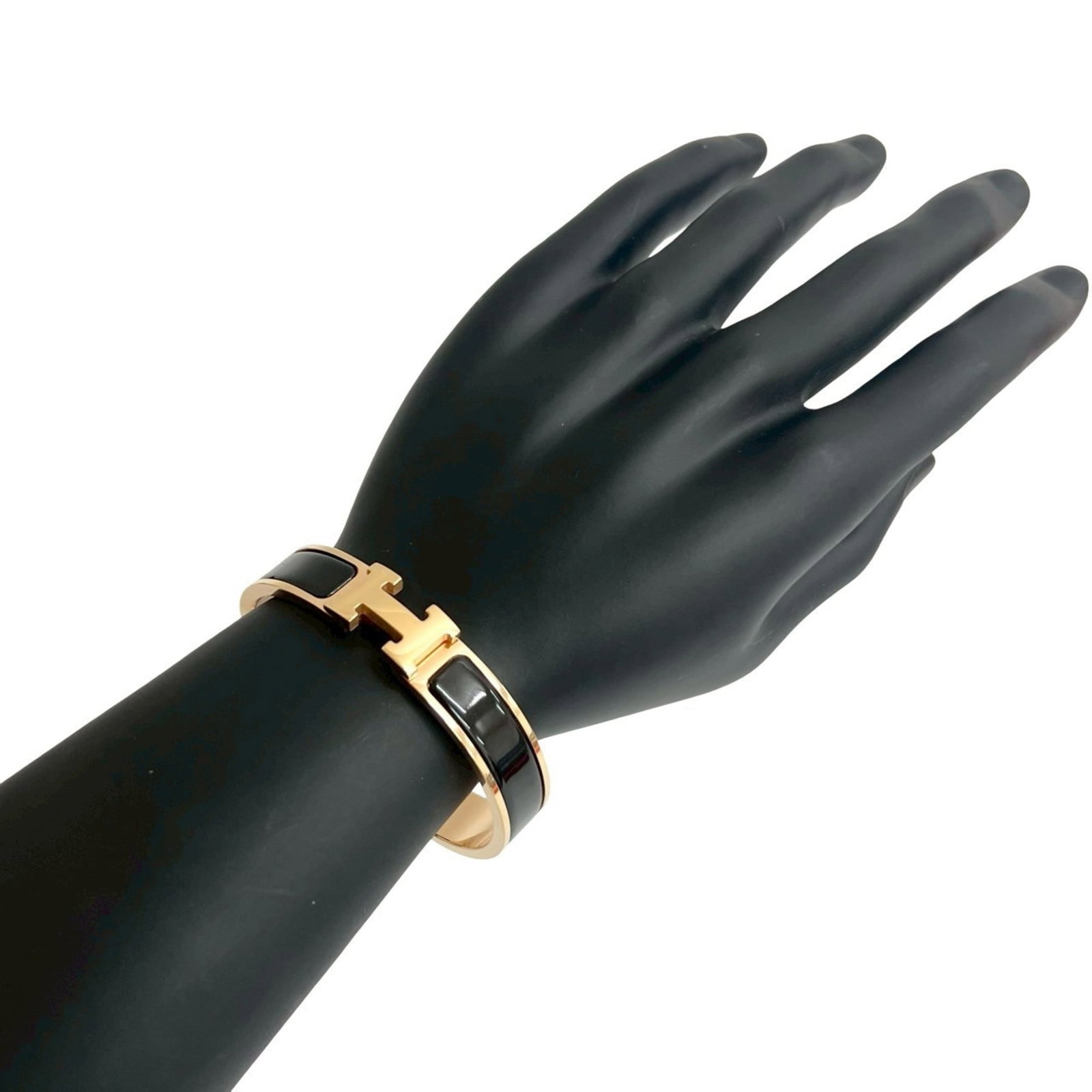 Hermes Charm Bracelet Gold Plating: Hermes Charm Bracelet Gold Plating The Hermes Charm Bracelet Gold Plating boasts elegant black and gold accents, making it a sophisticated accessory for women. This charm bracelet features gold