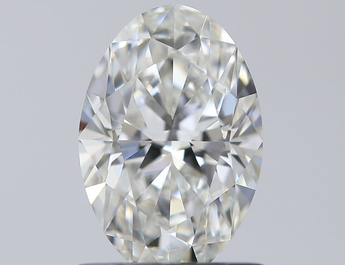 GIA Oval 0.82ct H VVS1 - Loose Natural Diamond: GIA Oval 0.82ct H VVS1 - Loose Natural Diamond 0.82ct Oval Cut Diamond with Exceptional Clarity and Polish, Certified by the Gemological Institute of America (GIA) as VVS1 clarity and EX polish. This 