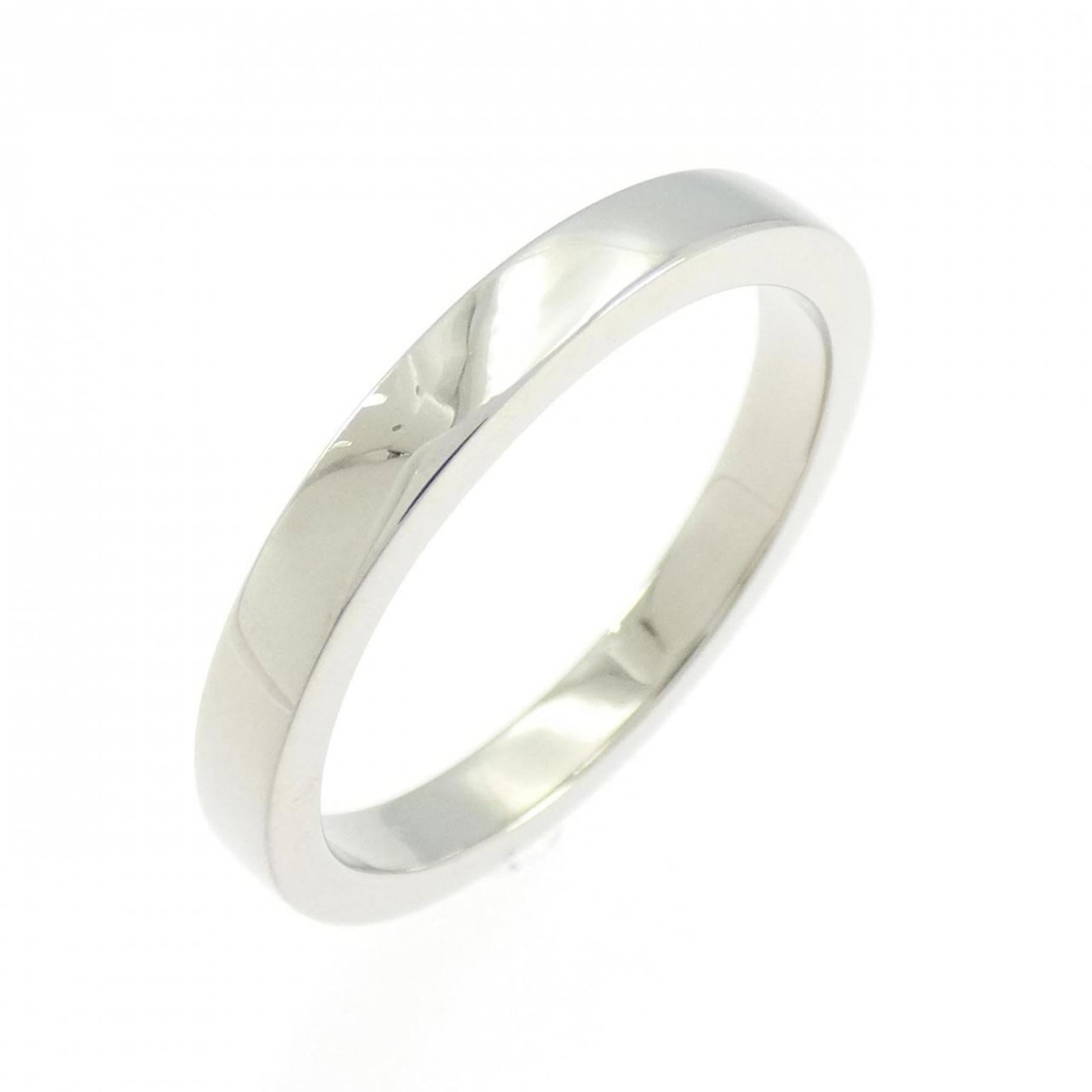 Bvlgari Band Ring Platinum 950: Bvlgari Band Ring Platinum 950 Platinum 950 Bvlgari Band Ring for Women, US Size 7.5, boasts exceptional craftsmanship and luxurious material. This elegant band ring features the iconic Bvlgari