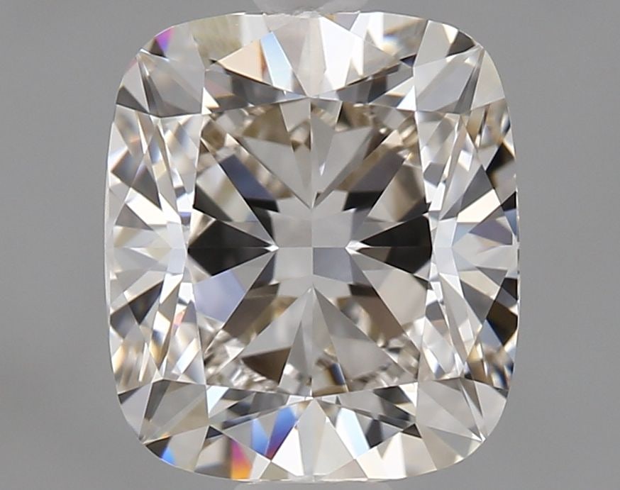 GIA Cushion Brilliant 1.71ct K VVS2 - Loose Natural Diamond: GIA Cushion Brilliant 1.71ct K VVS2 - Loose Natural Diamond GIA certified, this cushion brilliant diamond boasts exceptional clarity and color. Measuring 1.71 carats, its VVS2 grade ensures a high