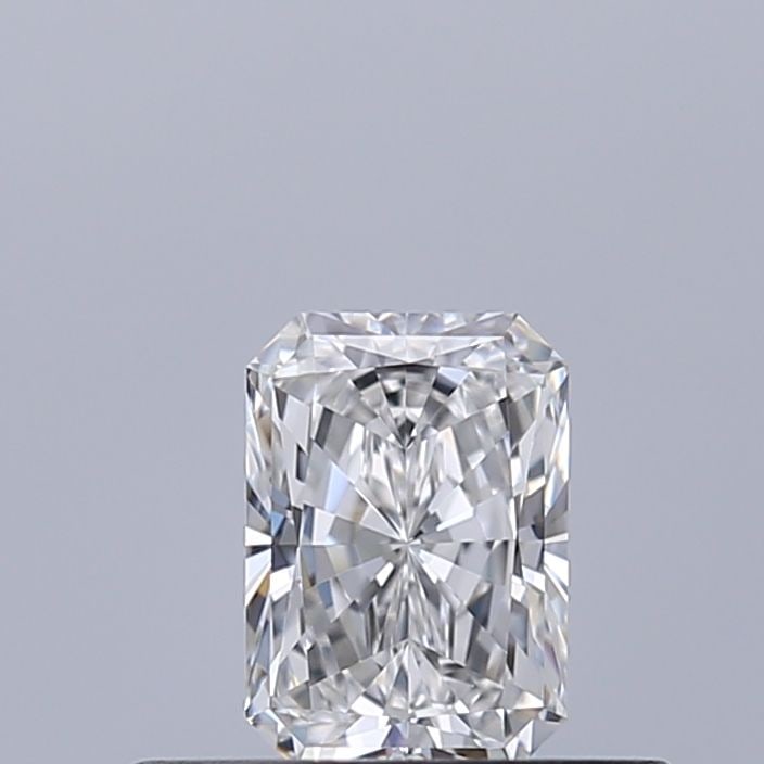 GIA Radiant 0.33ct D VVS2 - Loose Natural Diamond: GIA Radiant 0.33ct D VVS2 - Loose Natural Diamond GIA certification and EX polish make this diamond stand out, with its VVS2 clarity and D color providing exceptional brilliance. Measuring 4.83L x