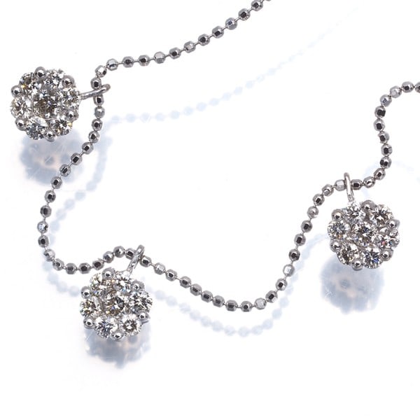 Diamond 0.607Ct Paved 3 Motif Flower Necklace 18K 750 White Gold: Diamond 0.607Ct Paved 3 Motif Flower Necklace 18K 750 White Gold 18k white gold pave diamond flower necklace features a natural diamond pendant with a total carat weight of 0.607ct, set in a delicate 
